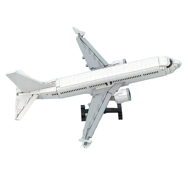 737 MAX 8 Twin-Engine Narrow-Body Passenger Jet MOC Building Kit - 1
