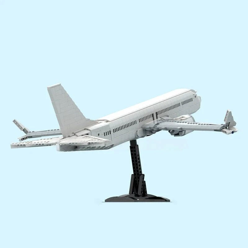 737 MAX 8 Twin-Engine Narrow-Body Passenger Jet MOC Building Kit - 5