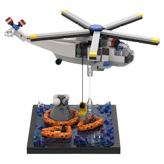 Apollo 11 Recovery Diorama 1:110 Helicopter & Capsule MOC Building Kit - 1