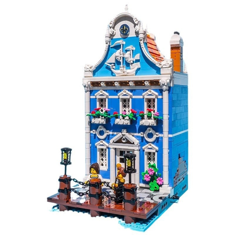 Captain's House MOC Coastal Architecture Building Kit - 1