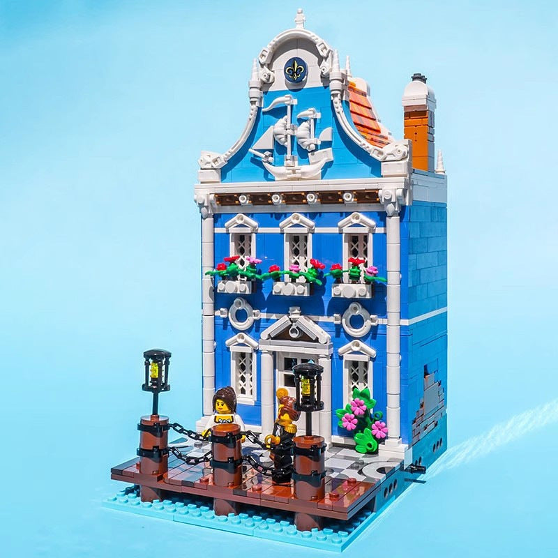Captain's House MOC Coastal Architecture Building Kit - 2