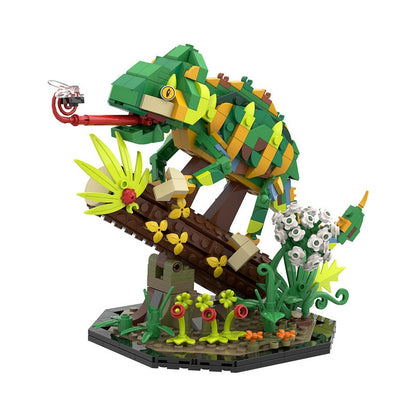 Chameleon Wildlife MOC Building Kit | Colorful Reptile Display Model - 11
