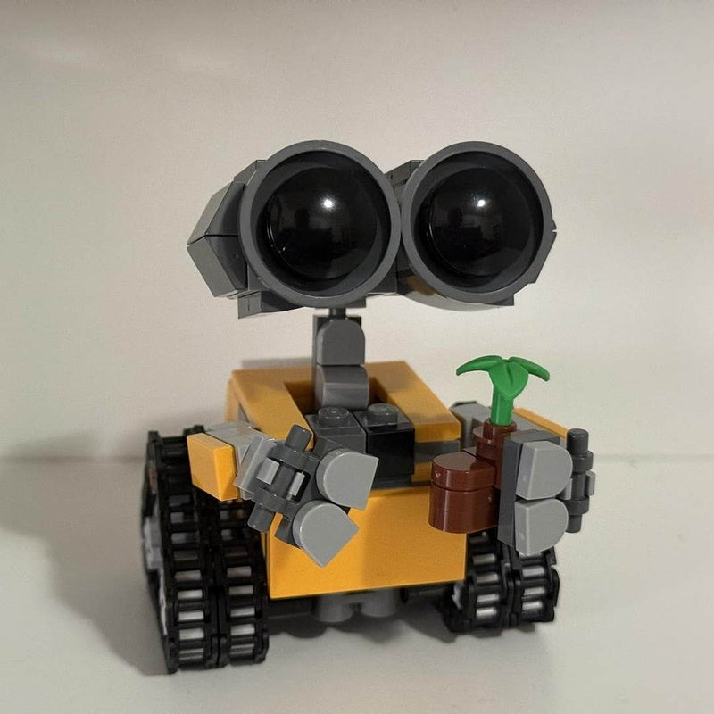Compact Tracked Robot Character MOC Building Kit - 5