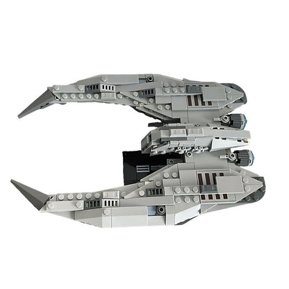 Crescent-Wing Autonomous Space Fighter MOC Building Kit - 4
