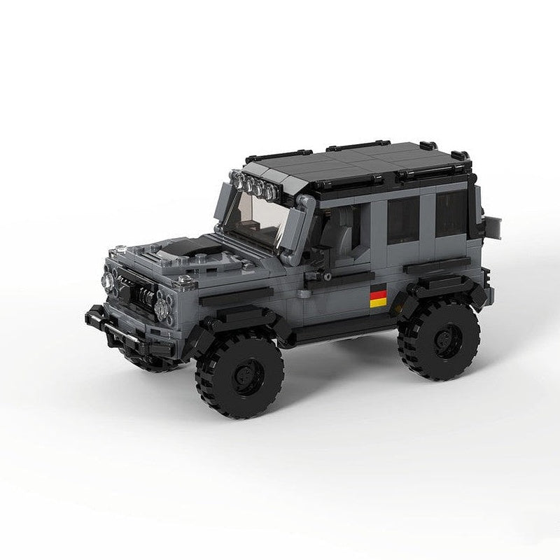 High-Performance Off-Road SUV MOC Building Kit | Luxury 4x4 Vehicle Model - 2
