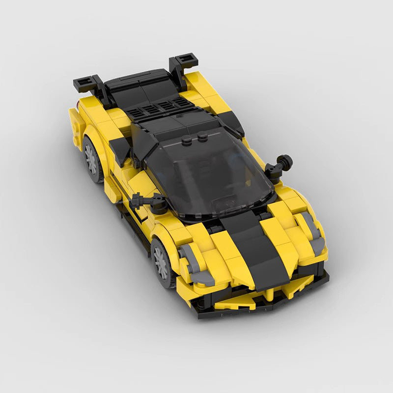 Italian 4XX Siracusa Aggressive Styling Custom Sports Car Building Kit | LEGO-Compatible MOC - 1