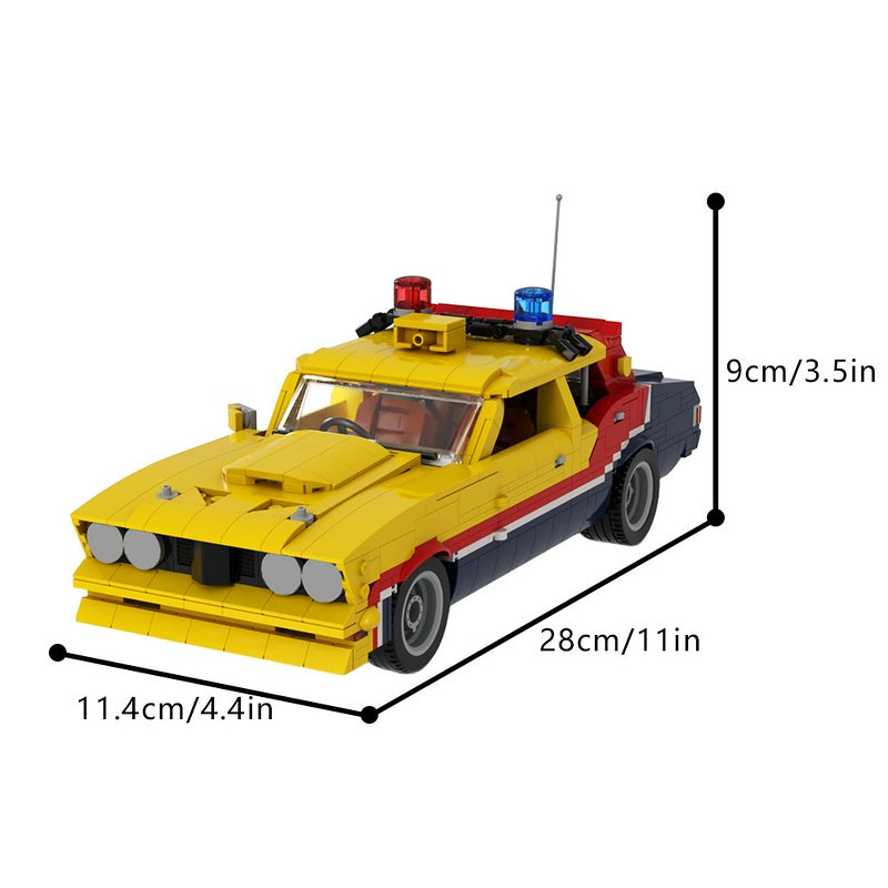 Post-Apocalyptic V8 Interceptor Car Building Kit | 1:18 Scale | LEGO-Compatible MOC - 3