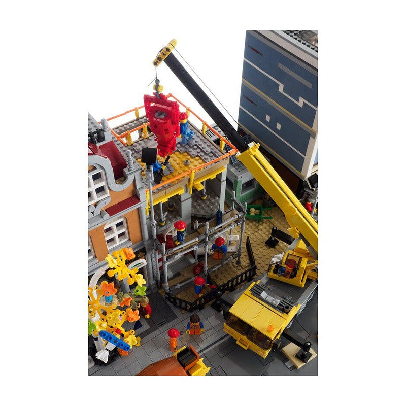 Residential Building Construction Site MOC Building Kit - 2