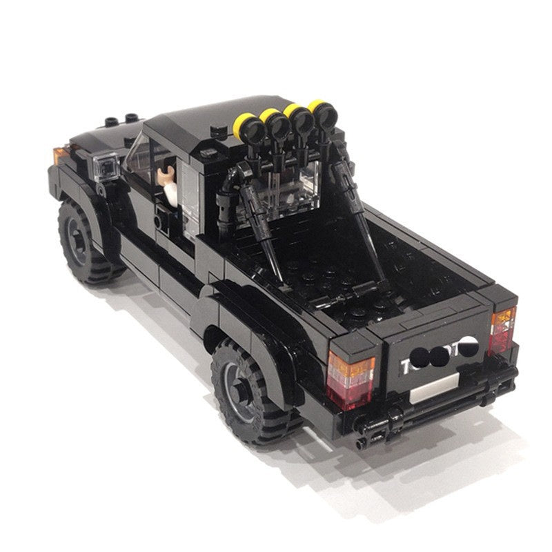 Retro 1980s Time Travel Movie Pickup Truck 4x4 Building Kit | LEGO-Compatible MOC - 3