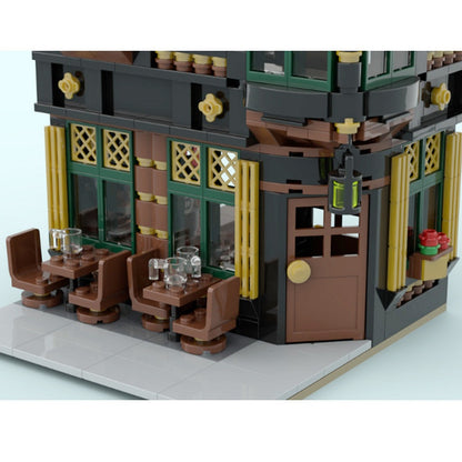 The Crown Pub MOC Medieval Tavern Building Kit - 6