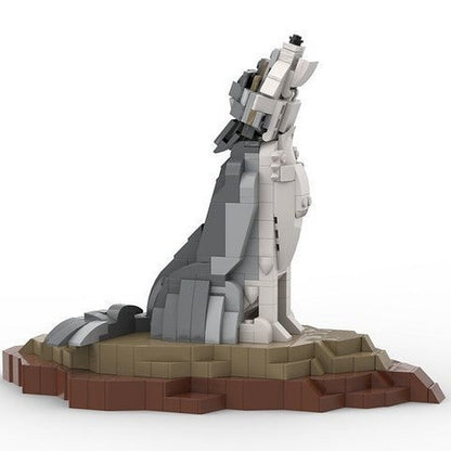 Wolf With Dirt Outcrop Base MOC Building Kit | Wildlife Display Model - 1