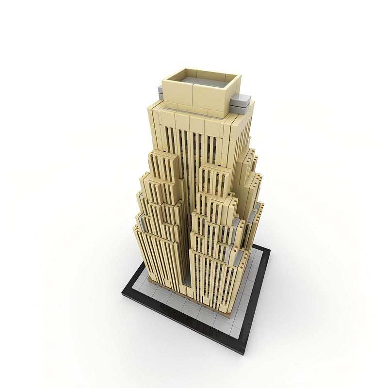 Wyndham New Yorker Hotel Building Kit | 1:800 - 2